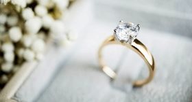 چه کسی حلقه ازدواج را اختراع کرد؟