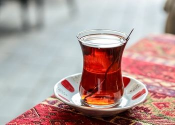 چرا چای بهتر از قهوه است؟