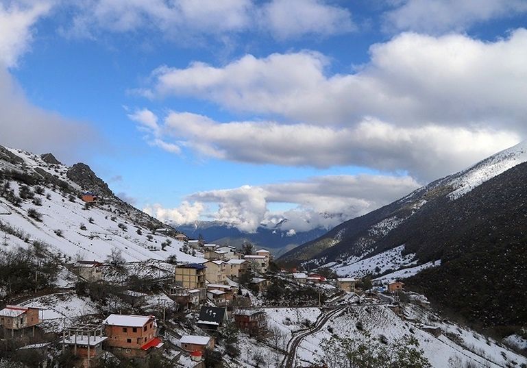 برف پاییزی در کوهستان چالوس/ تصاویر