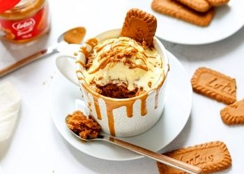 دسر کرم لوتوس؛ دسر شیک و مجلسی برای شب یلدا