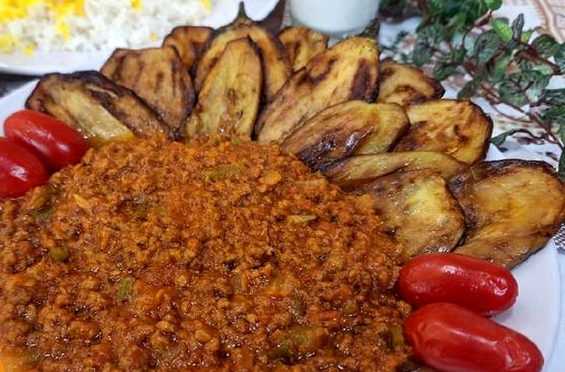 طرز تهیه بورانی بادمجان کردی؛ خوشمزه و بی‌دردسر