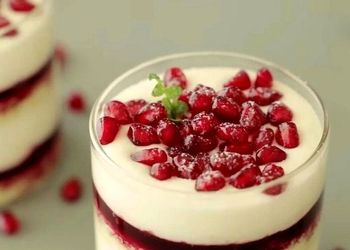 طرز تهیه تیرامیسو انار؛ دسر خوشمزه برای شب یلدا