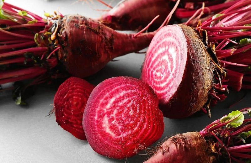 معرفی ۵ ماده غذایی خوشمزه و مفید بهاری